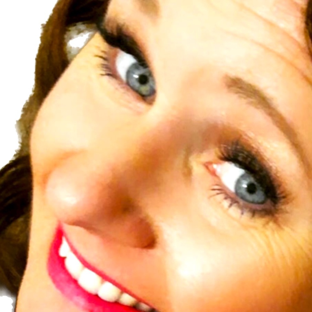 Meet your Posher, Linda Anne